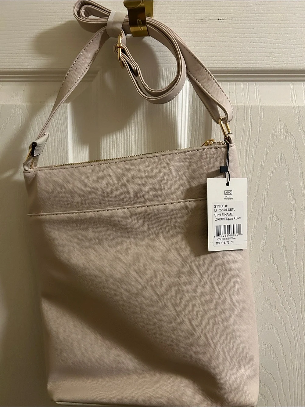 London Fog Light Beige Crossbody with Gold Accents NWT - Picture 2 of 2